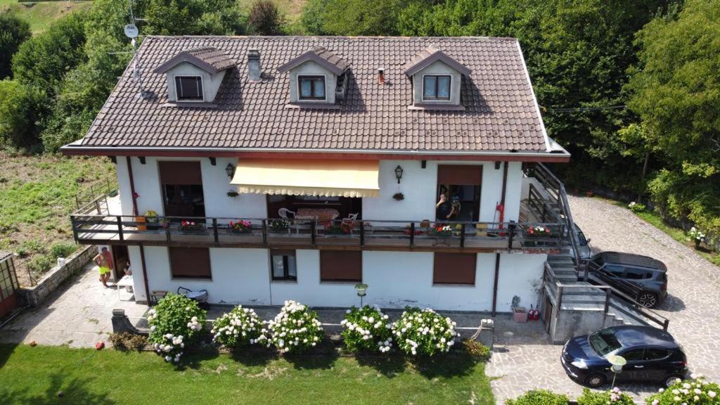 Villa Immersa Nel Verde A Lanzo dʼIntelvi Zewnętrze zdjęcie